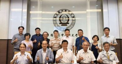 世界华文大众传播媒体协会副主席赖连金出席台中教育大学第36届杰出校友评选会议